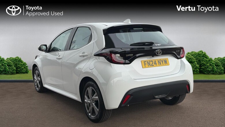 Toyota Yaris 1.5 Hybrid Icon 5dr CVT Hybrid Hatchback
